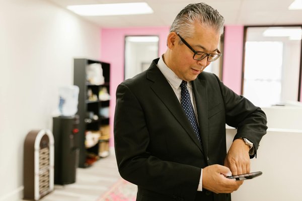 Comprendre la législation sur les contrats commerciaux