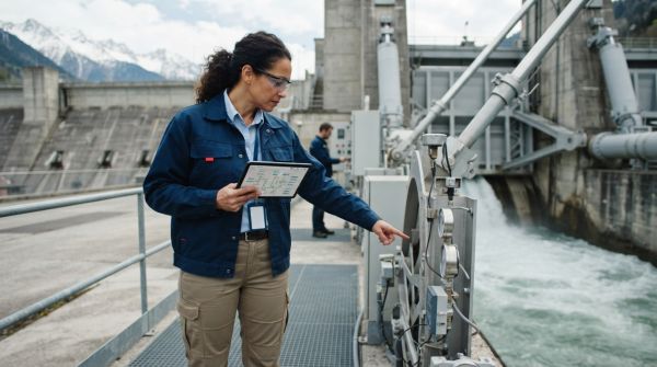 8 étapes pour réussir en tant qu'ingénieur hydraulique expert